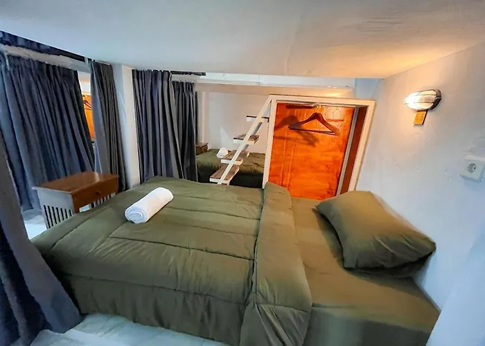 Isyana's Family Batur View By Eps Hostel Kubupenlokan